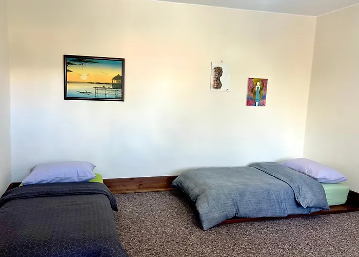 Hostel Delphi Tirana